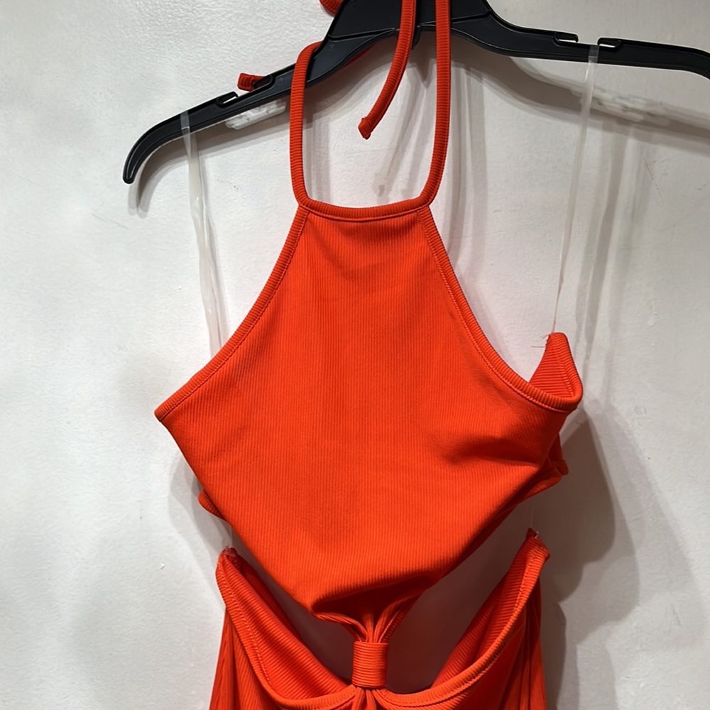 Orange cutout dress - Picture 3 of 5
